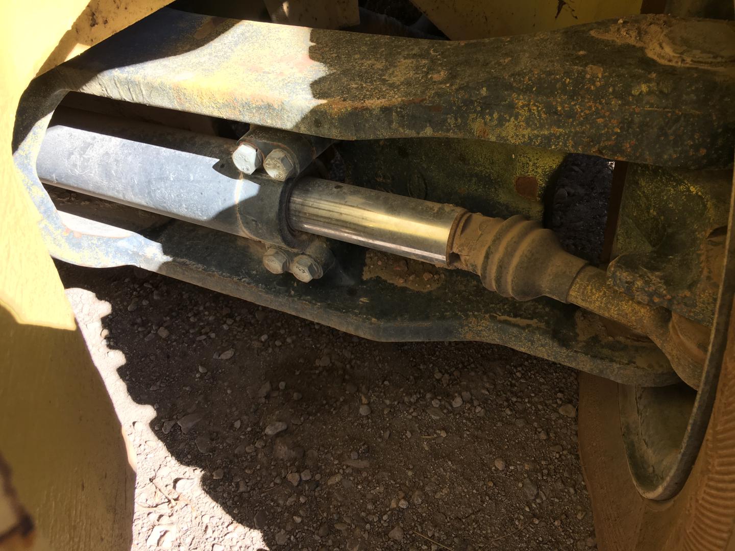 ./imagenes/INVOICE/2019/14532/MONTACARGAS YALE (4).JPG